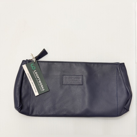 Looptworks X Southwest Airlines Leather Travel Bag - Picture 1 of 14